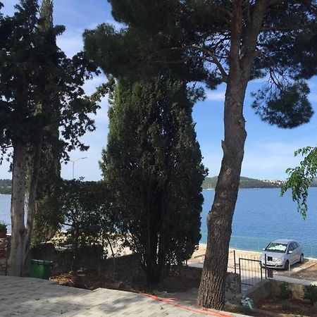 Cozy Place On The Beach تروغير المظهر الخارجي الصورة